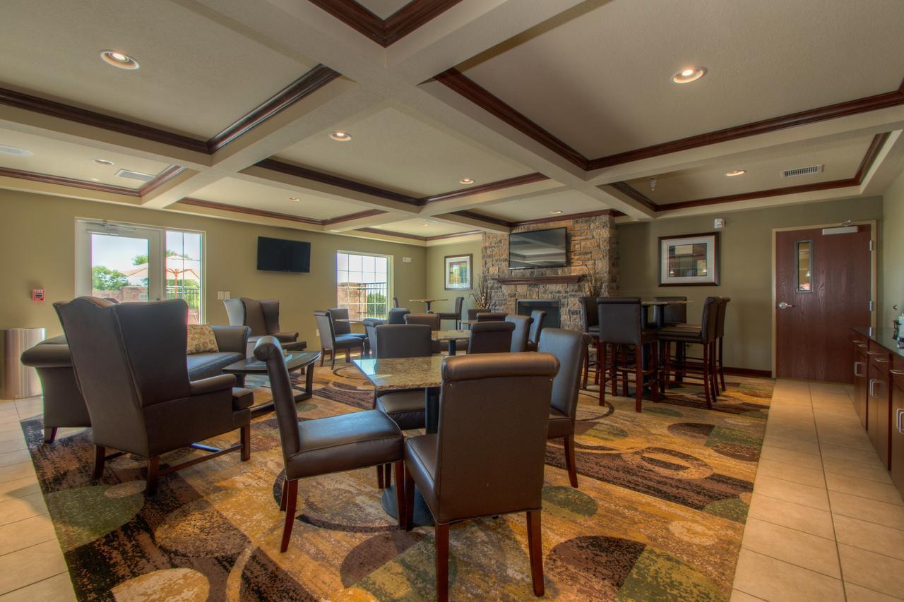 Cobblestone Inn & Suites - St Marys St. Marys Екстериор снимка