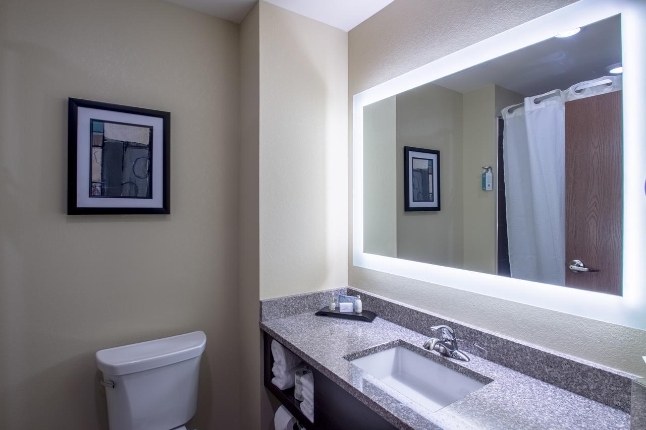 Cobblestone Inn & Suites - St Marys St. Marys Екстериор снимка