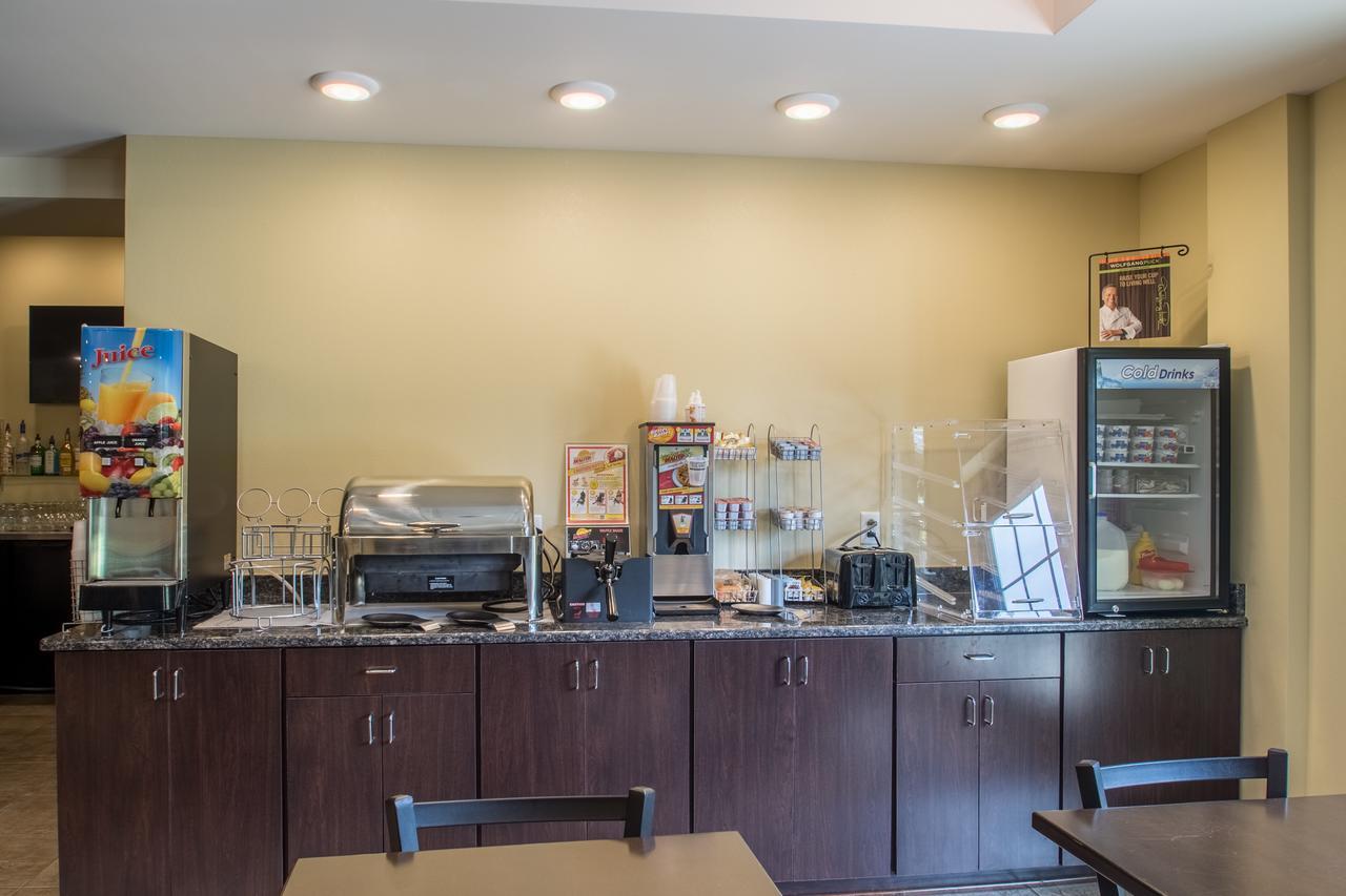 Cobblestone Inn & Suites - St Marys St. Marys Екстериор снимка