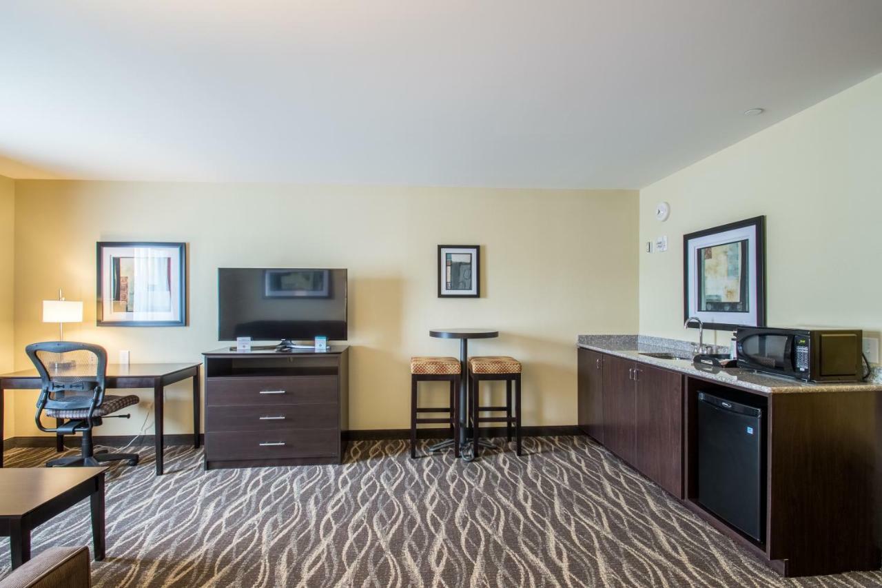Cobblestone Inn & Suites - St Marys St. Marys Екстериор снимка